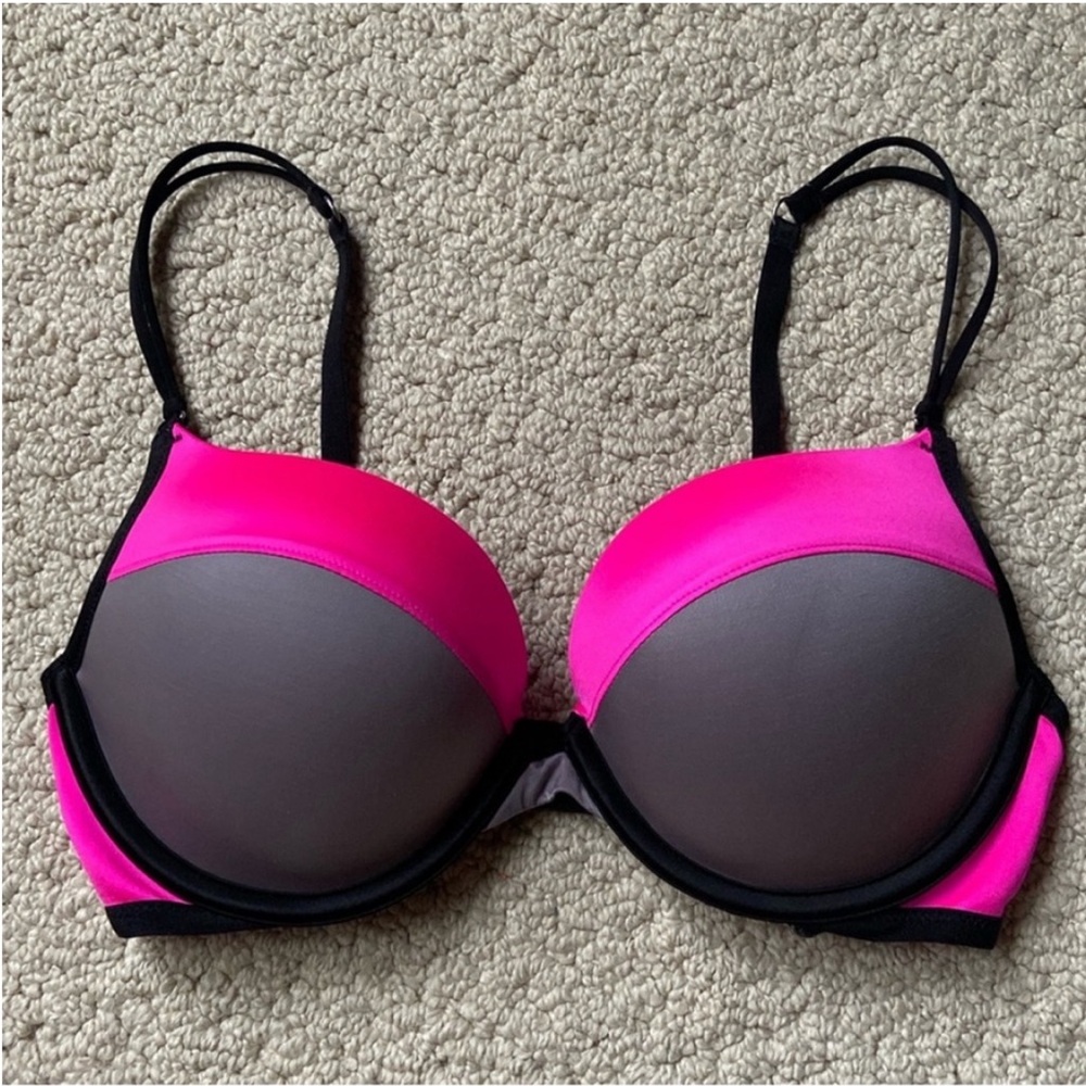 Victoria’s Secret Very Sexy Push Up Bra